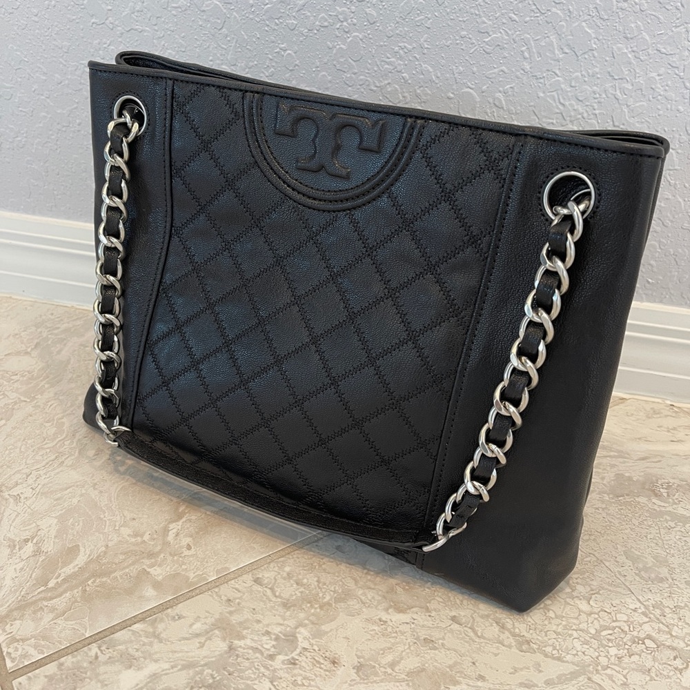 Tory Burch Fleming Distressed Leather Tote Black